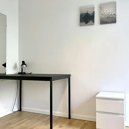 Апартаменты Spacious For 7 In Gellerupparken *