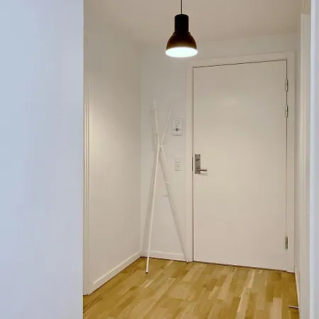Spacious For 7 In Gellerupparken