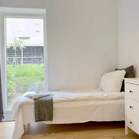 Spacious For 7 In Gellerupparken *