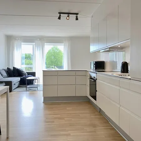 Spacious For 7 In Gellerupparken Århus